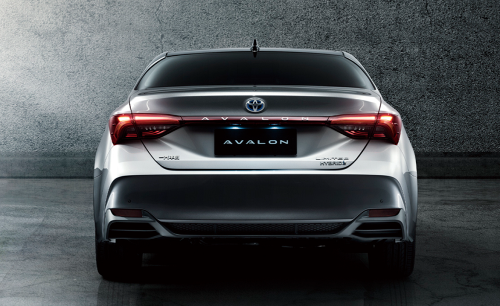 丰田拼了廉价版雷克萨斯从20万跌到15万一公里3毛喝92油