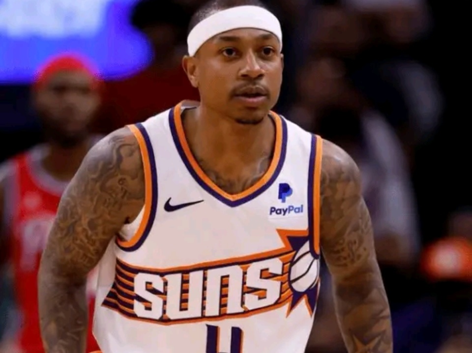 压哨签约恭喜小托马斯太阳季后赛15人大名单正式出炉