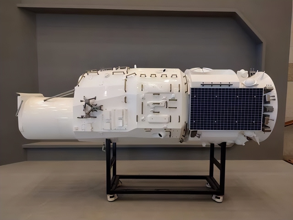 这段时间还有消息说与我国空间站伴飞的"巡天"光学舱,发射时间也要