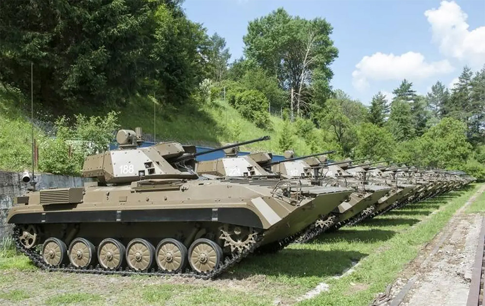 斯洛伐克為何恢復生產BMP-1？該國造過七千多輛，卻已停產36年 - 
