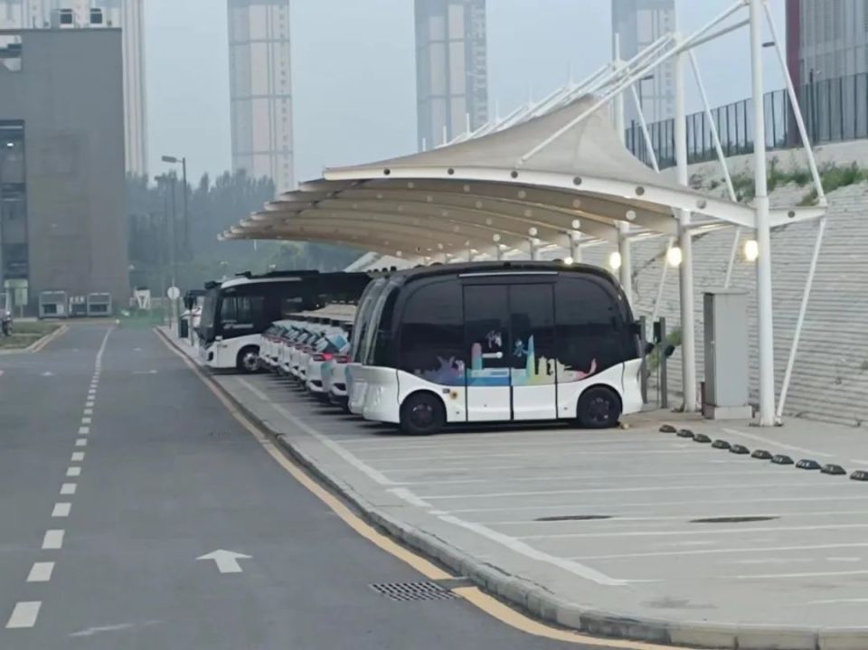 中央電視臺(tái)：澳門精準(zhǔn)一肖一碼精準(zhǔn)確李彥宏老家的“蘿卜快跑實(shí)驗(yàn)”：出租車數(shù)量翻一倍，滴滴被趕跑
