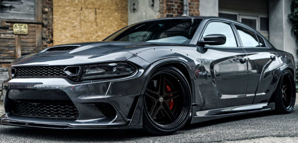 德国改装厂操刀地狱猫改宽体