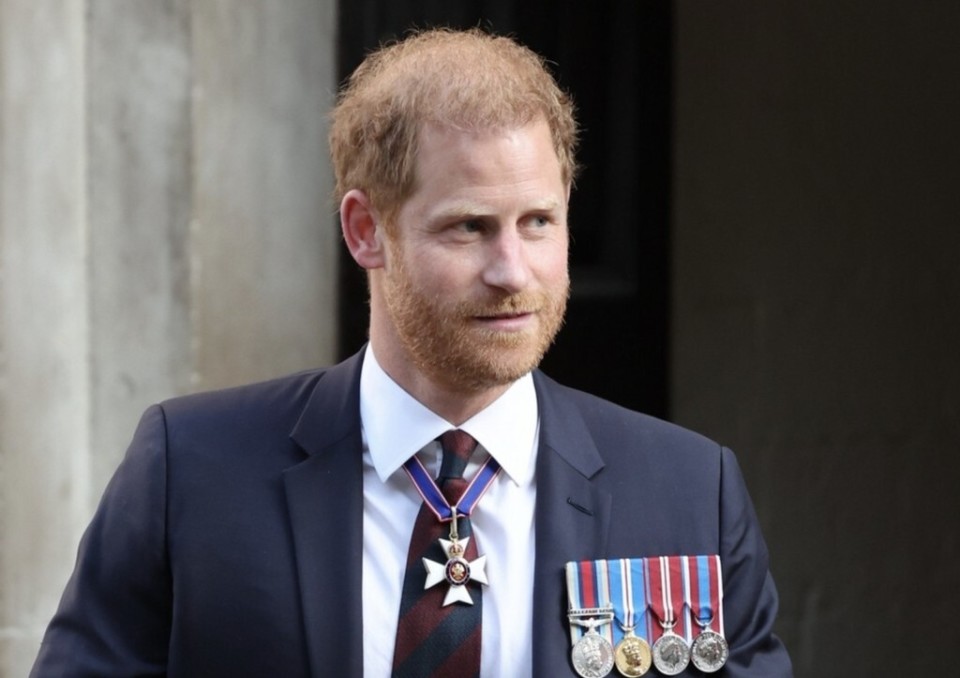 英国王室最新消息:凯特王妃化疗患上并发症,哈里王子被亲朋孤立