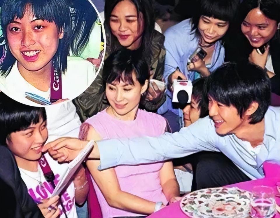 62岁周星驰与甘比同框聚会,意外扯出与刘銮雄夫妇的三角老友记