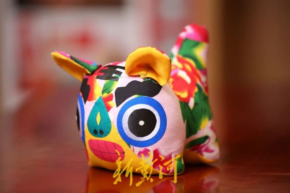 巧手缝虎|周日来十笏园非遗空间学做布玩具