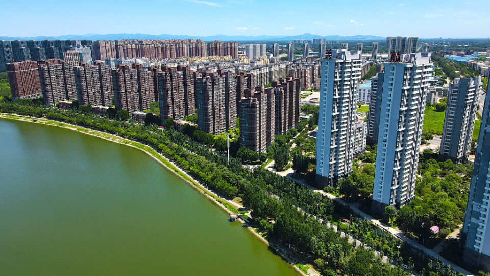 2015年,全国房价风起云涌,北京房价更是一马当先,均价迅速冲破6万元