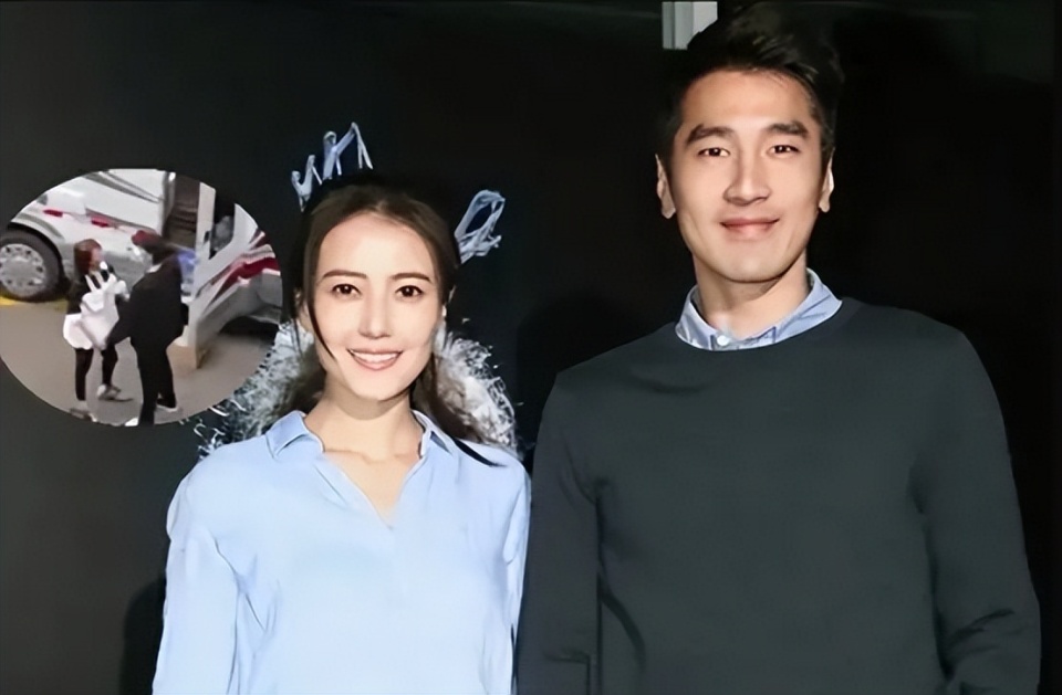 高圆圆遛娃,打扮清新又休闲,女儿长相与爸爸一模一样_腾讯新闻