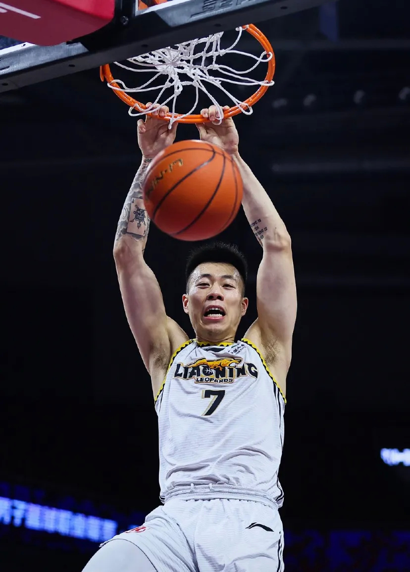 张镇麟退出扣篮大赛,李和旭成大赢家_腾讯新闻