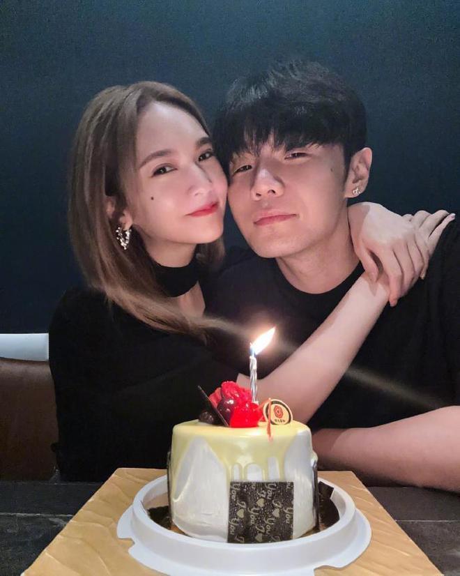 杨丞琳晒新年日常,与李荣浩一起准备年夜饭,夫妻做十道菜好丰盛_腾讯