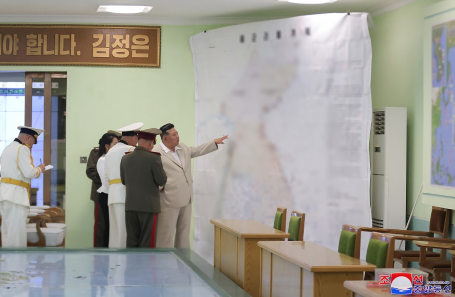 金正恩废除和平统一 是反守为攻，还是以攻为守？_腾讯新闻