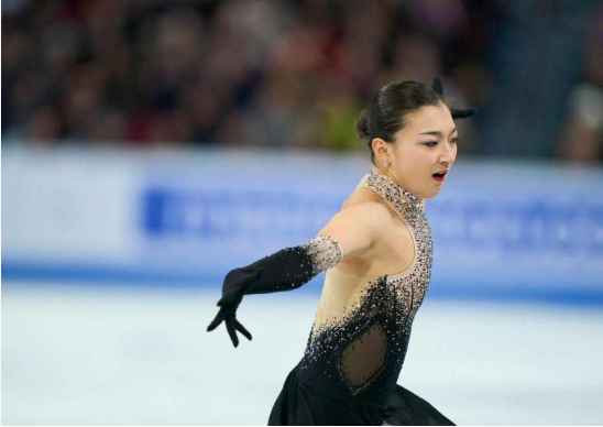 坂本花织成56年来首位花滑世锦赛三连冠得主,保持镇定是获胜关键