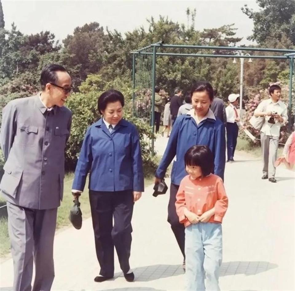 张羽王小节：央视低调模范夫妻，相守十六年从不秀恩爱_腾讯新闻
