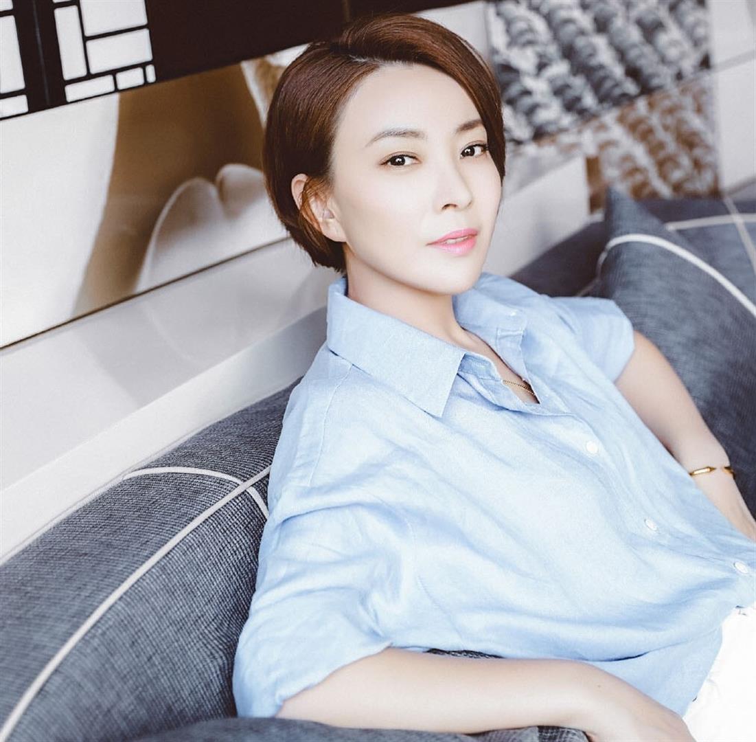 顏值不輸陳數，演技不輸趙麗穎，如今50歲演小城大事，紅了