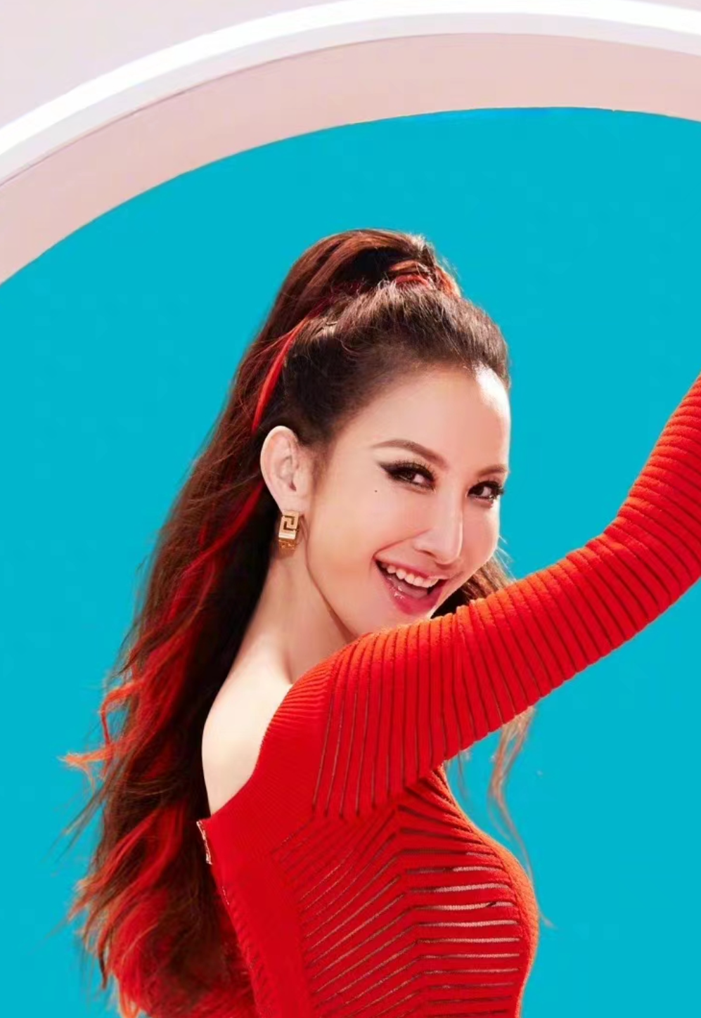 李玟可能因罹患微笑型抑郁症自杀,叠加性心理创伤没有得到修复