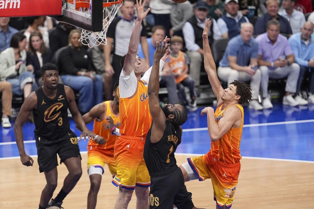 愛德華茲40+6無緣今日最佳球員！因為東契奇38+6+11+3打爆快船！ - 