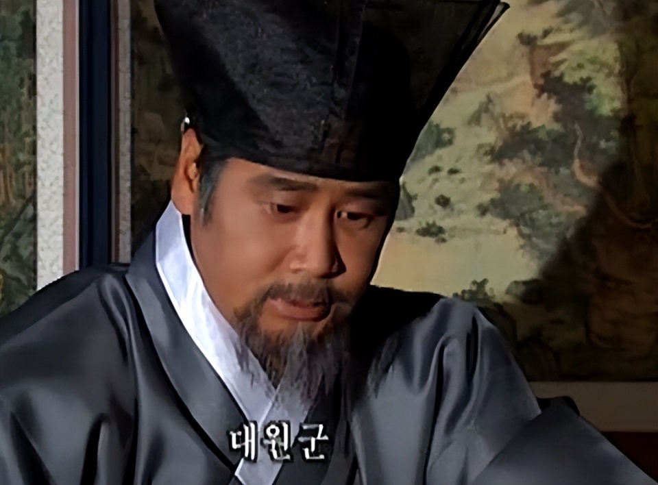 10年内摧毁中国宗藩体系,甲午战争前,是谁助长日本侵略野心?