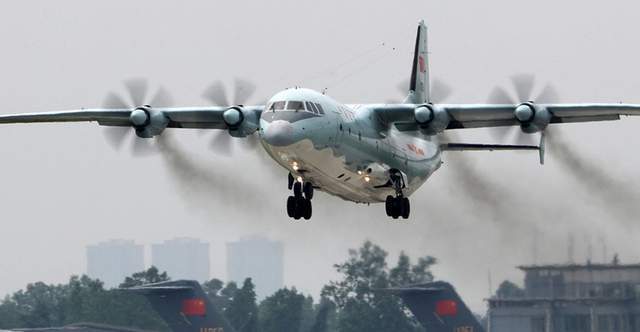 日本收到中国两个警告,解放军运-9现身"日本领空"