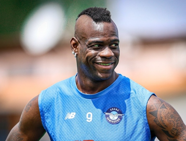 从金童到无人问津,巴洛特利2年800万欧元,有望加盟巴甲