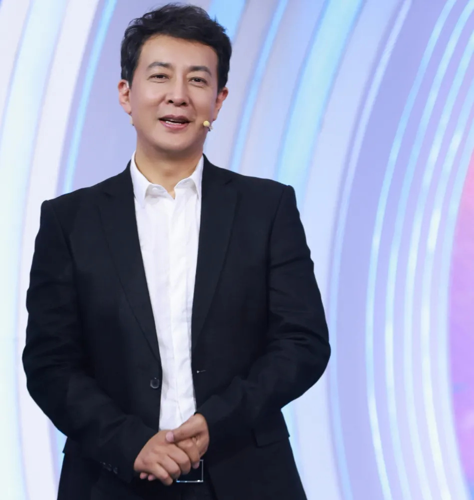 《庆余年2》于洋:与演员王雅捷太恩爱,54岁越老越帅是宠妻狂魔