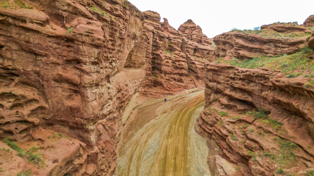 跟着环塔看新疆,温宿大峡谷,西部奇特的雅丹地质怪景