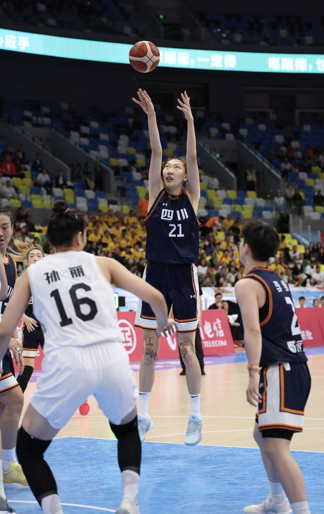 四川女籃全運決賽期待“復仇” 主教練：“全力以赴” - 