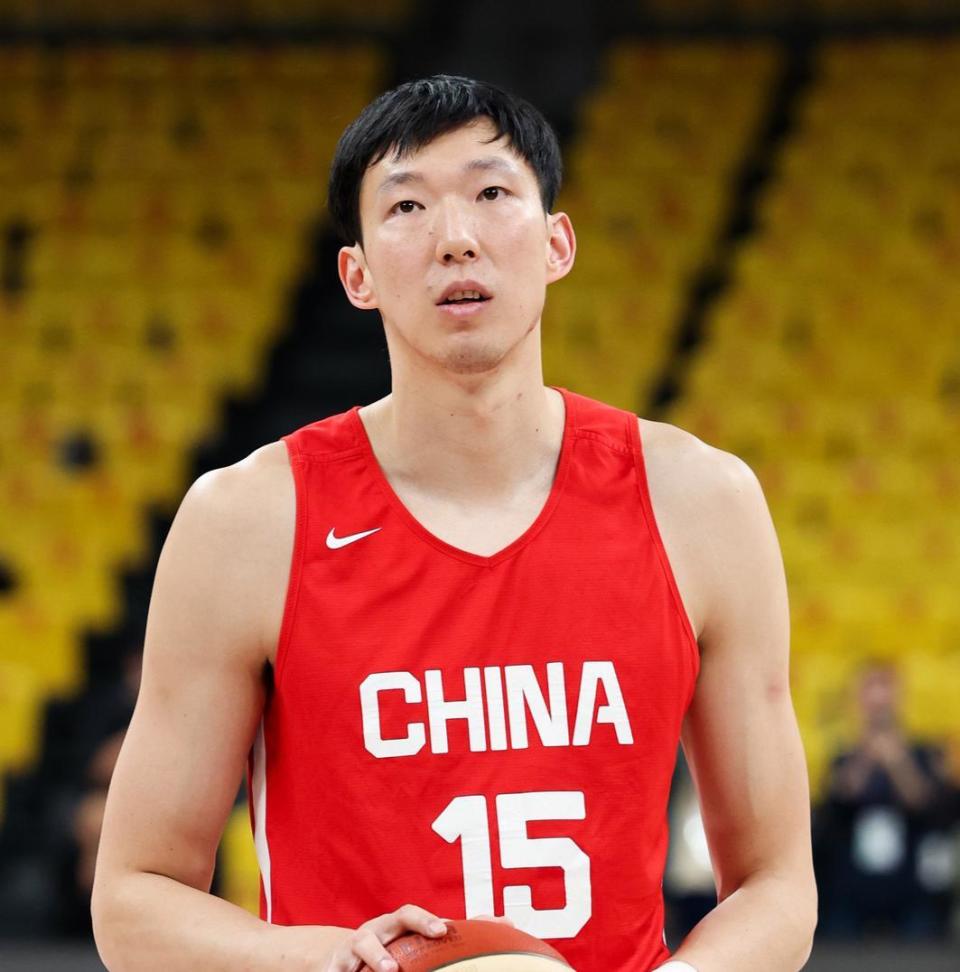 周琦因伤退出！郭士强两个选择，征召球员3选一，杨瀚森面临抉择