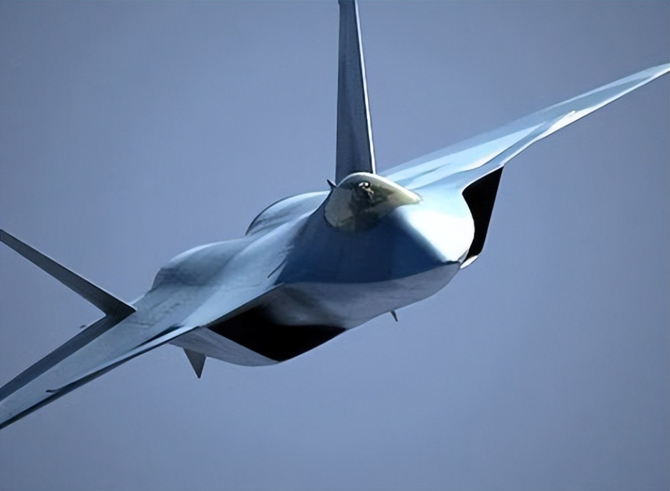 中国新型隐身战机,科幻造型性能逆天,集黑科技于一身_腾讯新闻