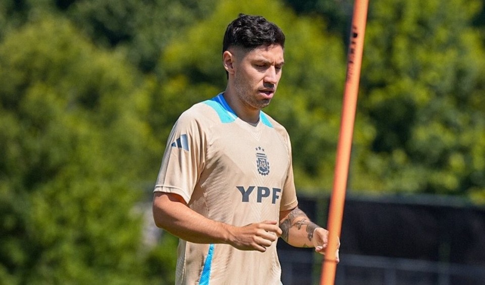 预计首发(4-3-3)门将:1-迪布·马丁内斯后卫:4-蒙铁尔,13-罗梅罗,25