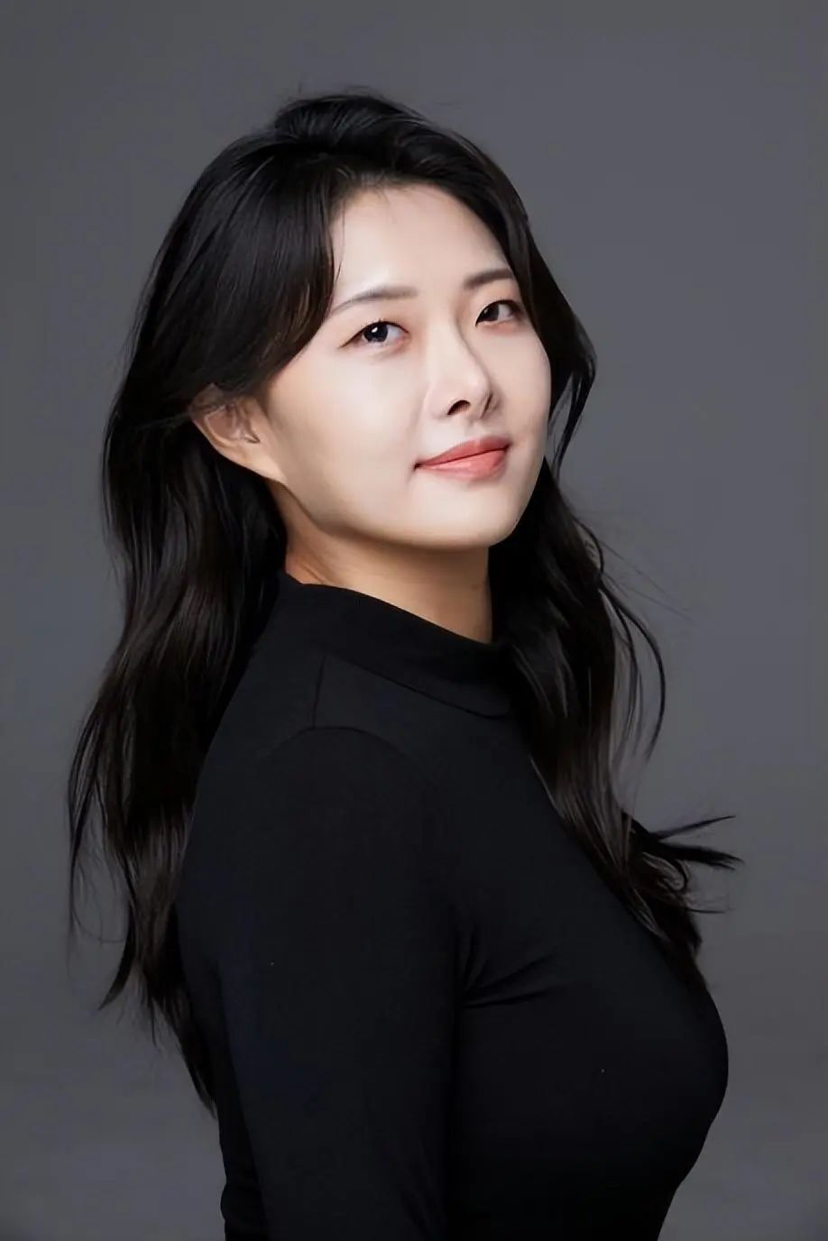 我韩国留学爱上当地姑娘带她游上海用美食打动如今嫁我为妻