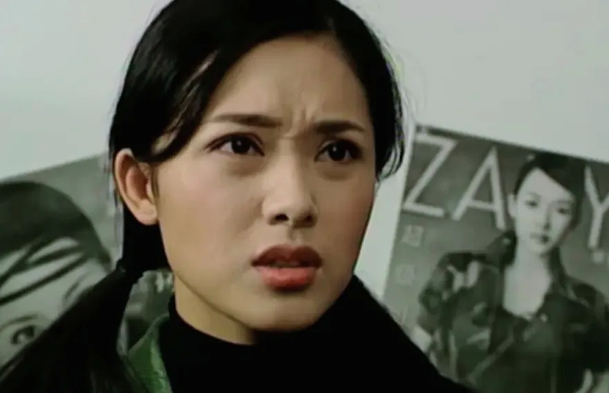 《危情实录》里,她是美艳复古的陈玉琼;《康熙微服私访记4》里,她是