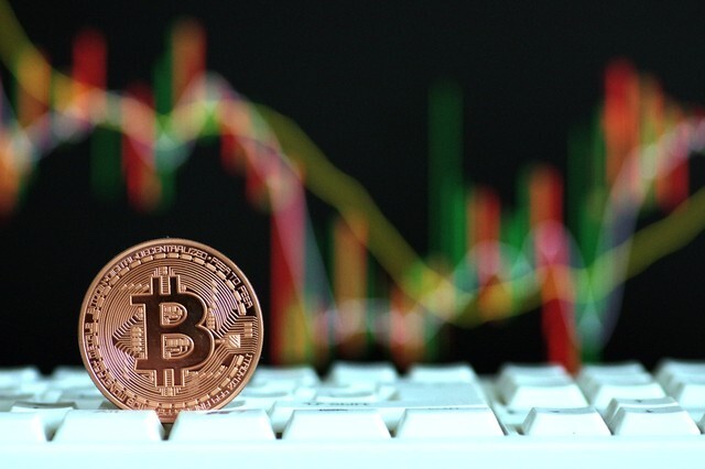 比特币:从数字黄金的幻象到科技股的实境_腾讯新闻