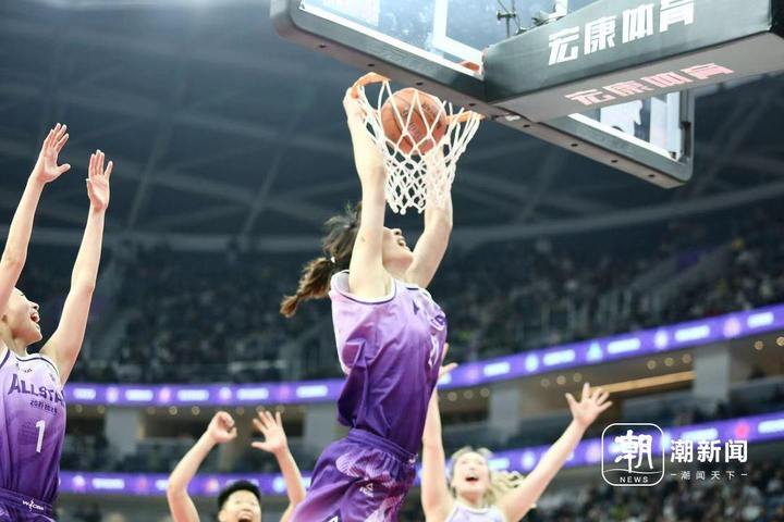 韩旭上演扣篮三分球神仙打架wcba全明星就是这么会玩