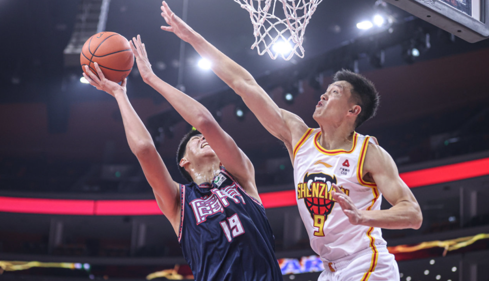 唏嘘周鹏战老东家广东队未获致敬这不是冠军豪门该有的格局