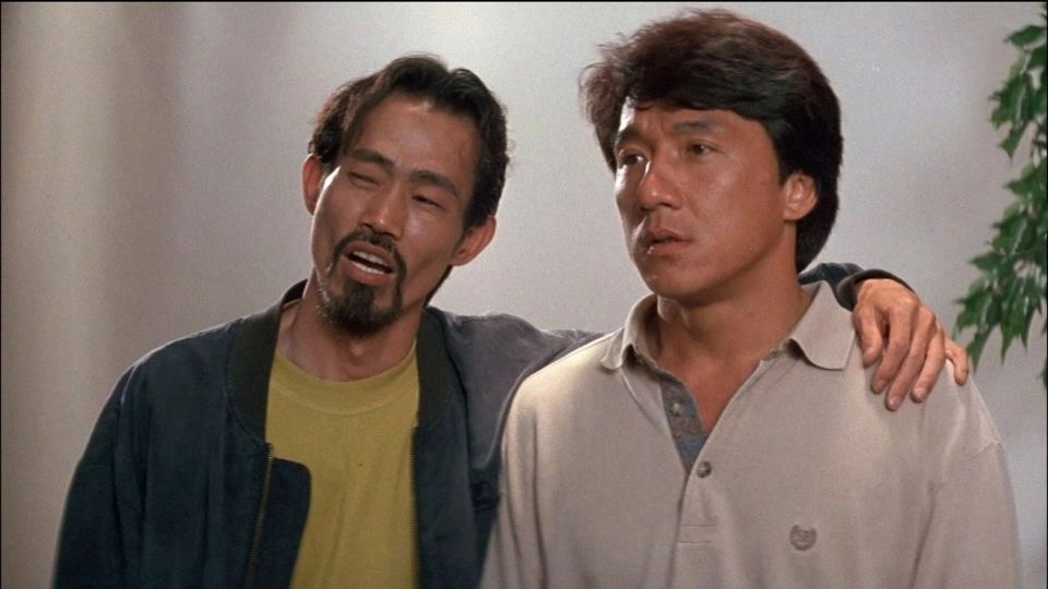 72岁元华近照曝光，胡子花白但精神状态好，移居加拿大享天伦之乐_腾讯新闻