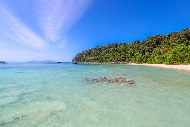 這次給大家推薦的是位於馬來西亞吉打州的浪中島(pulau langkawi),它