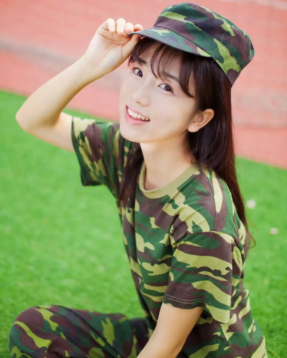 因浙大校花身份走红,演完《宁安如梦》演刘宇宁新剧,她更惊艳了_腾讯