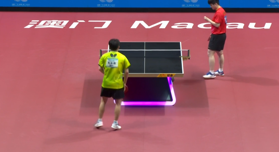 注意到了嗎？樊振東奪冠後先後做出三個動作，詮釋什麼是人品球技雙在線