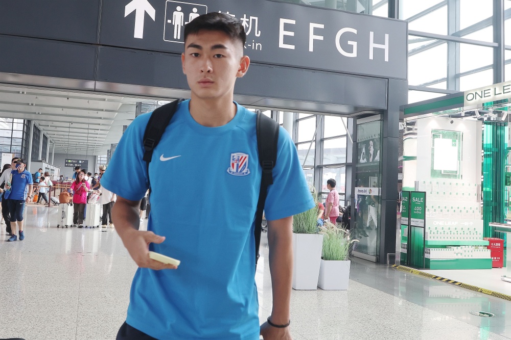 新援首秀,申花3外援组首发11人,戴伟浚拿弱旅找自信,门将换替补
