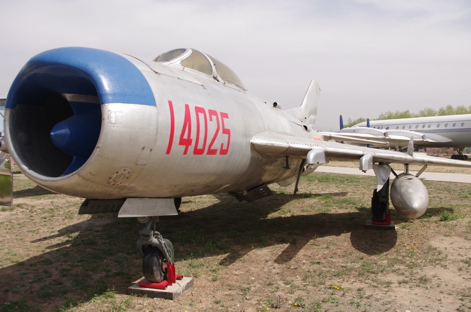 外媒:歼6战机再次"重出江湖",可化身廉价的无人攻击机使用