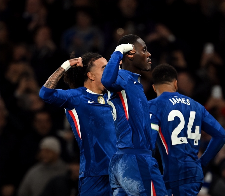 1:1！億元先生直紅被驅逐 切爾西逼平阿森納 槍手5分領跑英超 - 