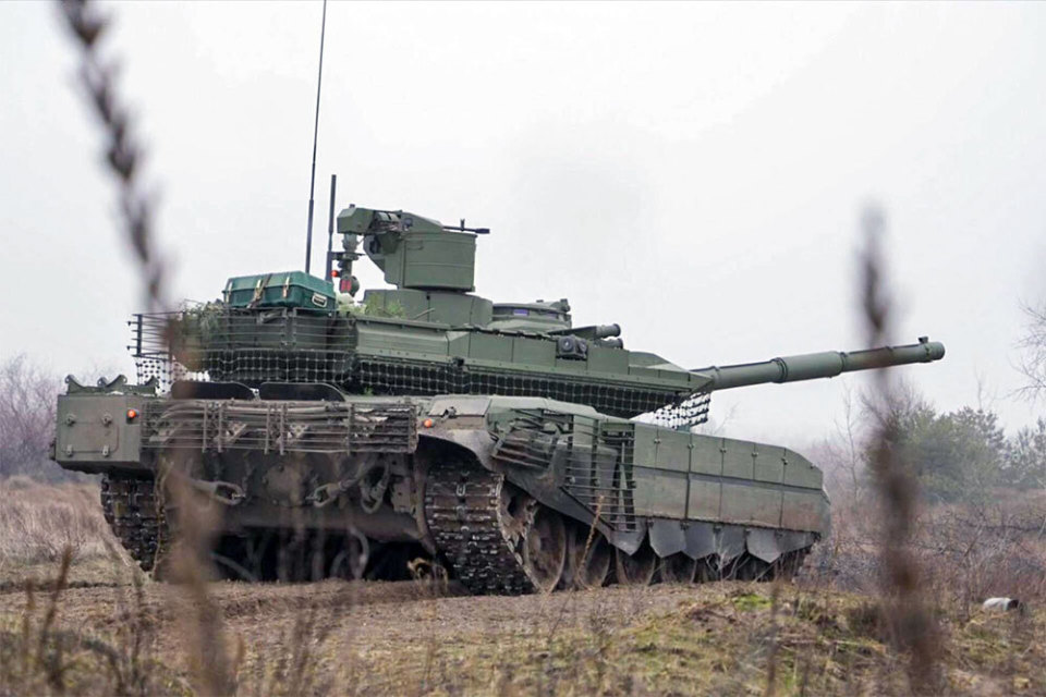 KV-2重生？俄军152毫米炮的T-72/T-90改型