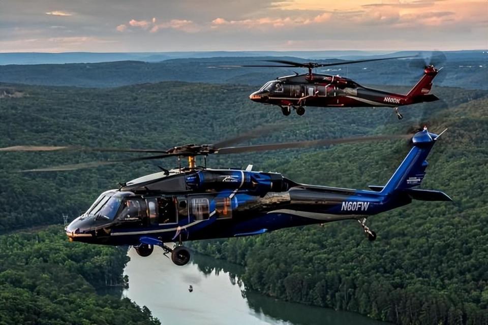 西科斯基uh-60黑鹰直升机迎来新生:美国王牌航空更新航电设备