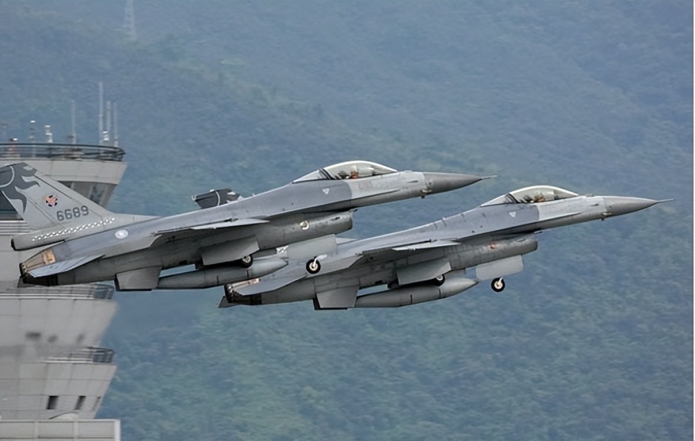 台湾f16飞行员紧缺,日媒揭了台军老底:退役军官卖情报给大陆_腾讯新闻