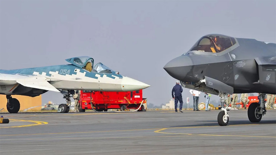 ��-57�е�ԩ����ר��������-57ԶѷF-35