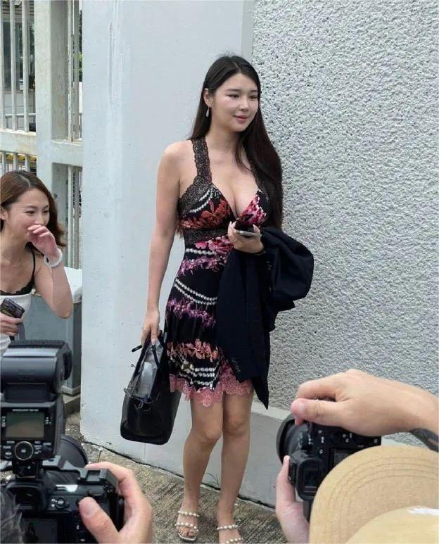 騰訊新聞：77778888管家精準(zhǔn)管家婆港姐初選來(lái)了，選手一個(gè)比一個(gè)漂亮，有人被贊“翻版李嘉欣”