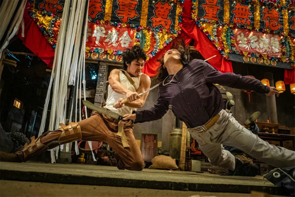 《九龙城寨》13个幕后细节:林家栋是城寨顾问,双刀厨师是小说家