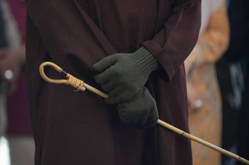 新加坡施行“诈骗犯强制鞭刑” 12月30日起最高可打24下_腾讯新闻