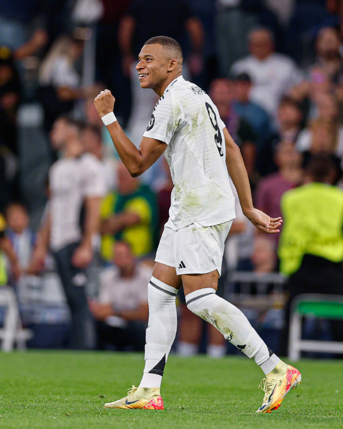 18岁天才世界波,姆巴佩7场5球 追平伊布,皇马开启