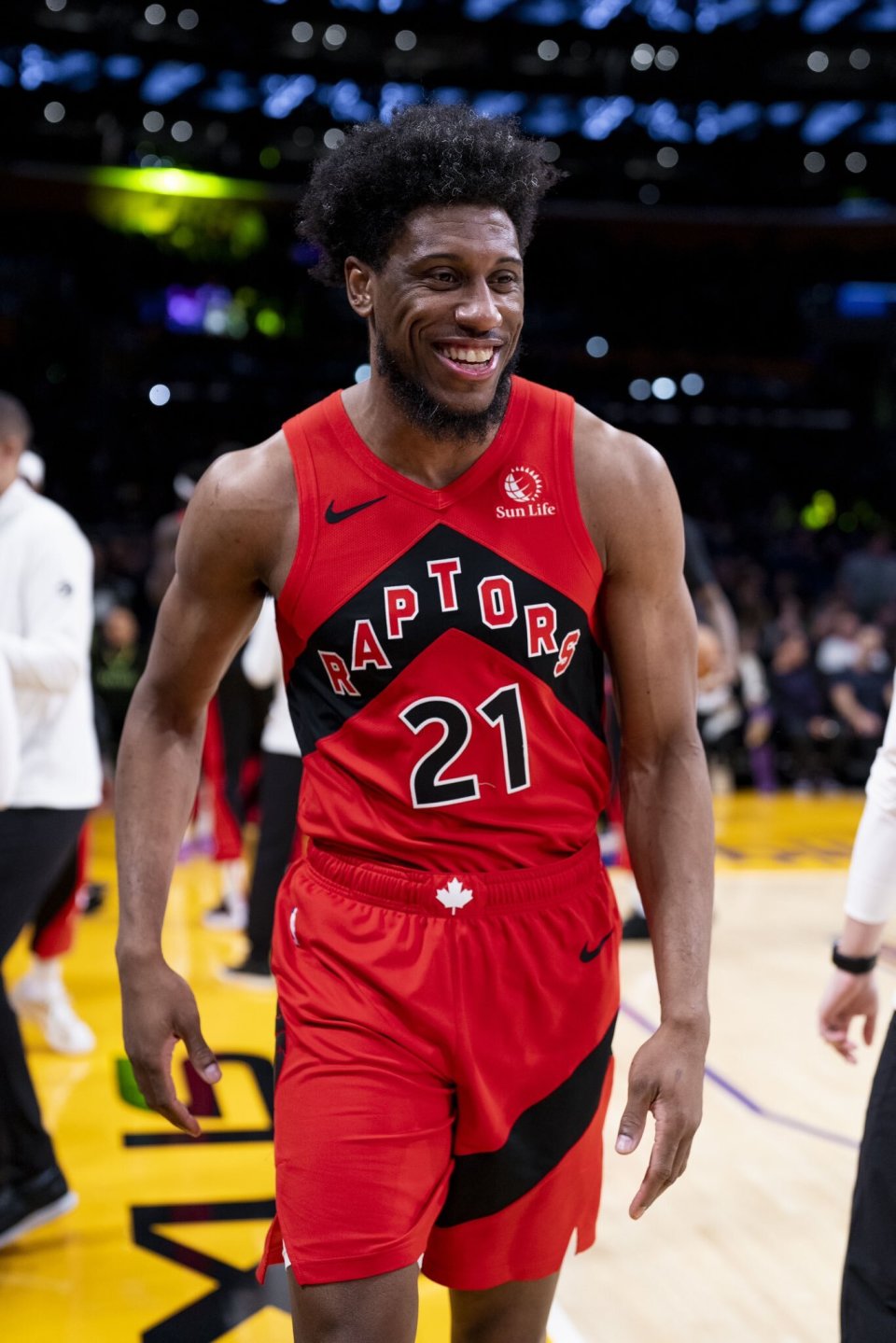 队,在交易截止日前,他与布鲁克林队达成交易,随后被放弃,成为自由球员