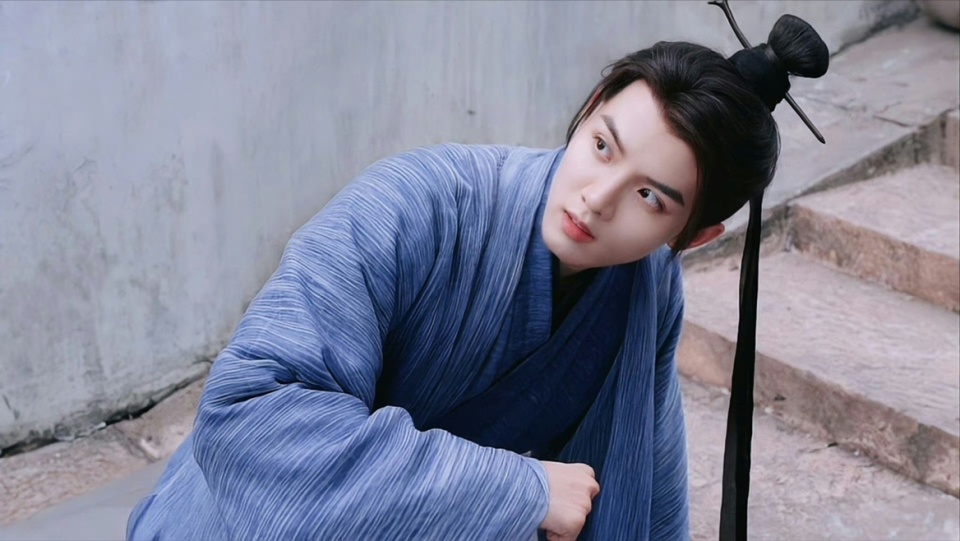 也很不错,让观众也把更多的关注点,放在了饰演慕子淳的演员周峻纬身上